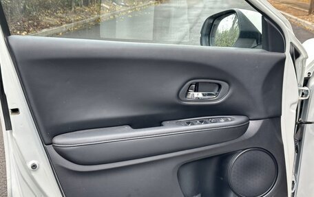 Honda Vezel, 2021 год, 1 297 000 рублей, 9 фотография