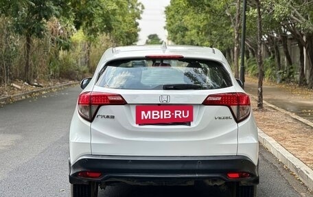 Honda Vezel, 2021 год, 1 297 000 рублей, 6 фотография