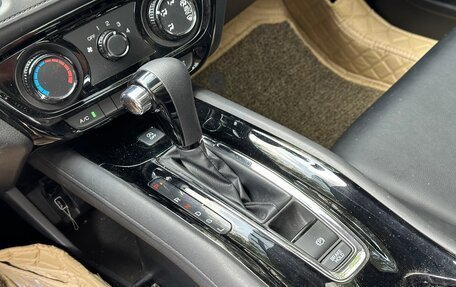 Honda Vezel, 2021 год, 1 297 000 рублей, 16 фотография