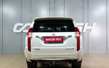 Mitsubishi Pajero Sport III рестайлинг, 2018 год, 2 650 000 рублей, 4 фотография