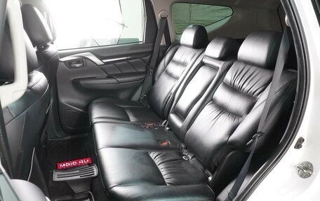 Mitsubishi Pajero Sport III рестайлинг, 2018 год, 2 650 000 рублей, 9 фотография