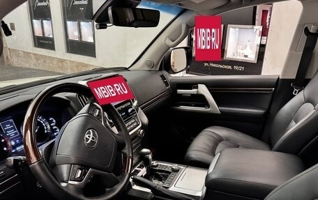 Toyota Land Cruiser 200, 2018 год, 6 999 000 рублей, 5 фотография