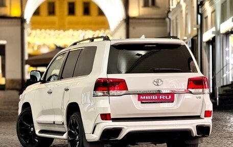 Toyota Land Cruiser 200, 2018 год, 6 999 000 рублей, 12 фотография