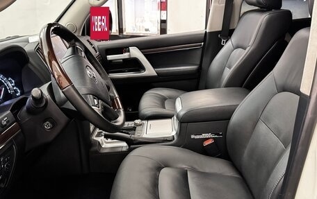 Toyota Land Cruiser 200, 2018 год, 6 999 000 рублей, 7 фотография