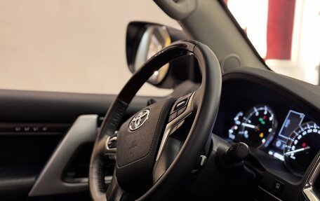 Toyota Land Cruiser 200, 2018 год, 6 999 000 рублей, 26 фотография