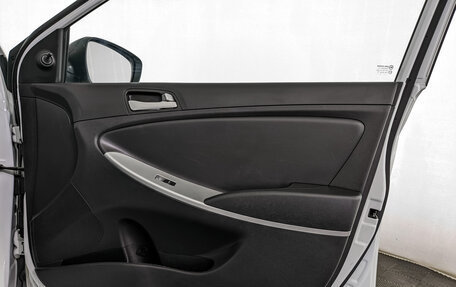 Hyundai Solaris II рестайлинг, 2013 год, 795 000 рублей, 19 фотография