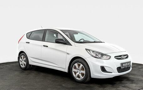 Hyundai Solaris II рестайлинг, 2013 год, 795 000 рублей, 28 фотография