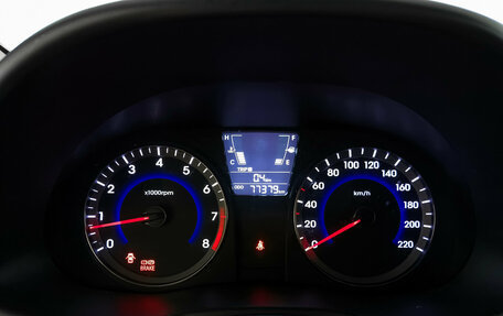 Hyundai Solaris II рестайлинг, 2013 год, 795 000 рублей, 41 фотография