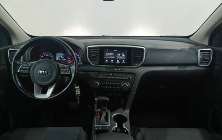 KIA Sportage IV рестайлинг, 2018 год, 2 100 000 рублей, 15 фотография