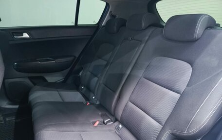 KIA Sportage IV рестайлинг, 2018 год, 2 100 000 рублей, 22 фотография