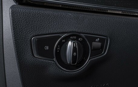 Mercedes-Benz E-Класс, 2021 год, 5 088 000 рублей, 17 фотография