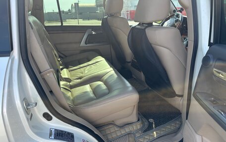 Toyota Land Cruiser 200, 2013 год, 4 000 000 рублей, 22 фотография