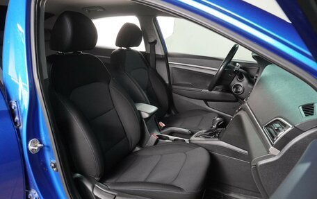 Hyundai Elantra VI рестайлинг, 2018 год, 1 550 000 рублей, 8 фотография