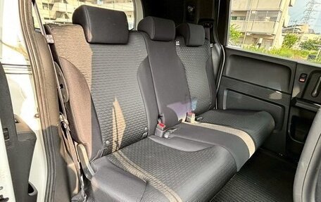 Honda Freed I, 2016 год, 800 111 рублей, 12 фотография
