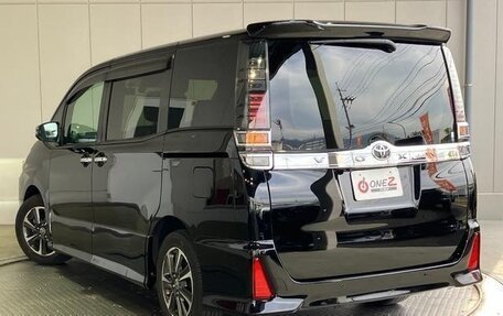 Toyota Voxy III, 2021 год, 1 653 027 рублей, 7 фотография