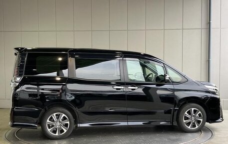 Toyota Voxy III, 2021 год, 1 653 027 рублей, 4 фотография