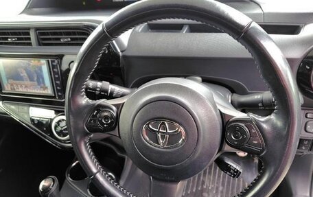 Toyota Aqua I, 2021 год, 1 310 000 рублей, 9 фотография