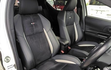 Toyota Aqua I, 2021 год, 1 310 000 рублей, 17 фотография