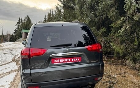 Mitsubishi Pajero Sport II рестайлинг, 2013 год, 1 950 000 рублей, 2 фотография