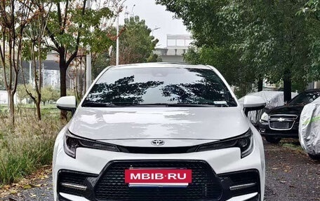 Toyota Corolla, 2022 год, 1 850 000 рублей, 2 фотография