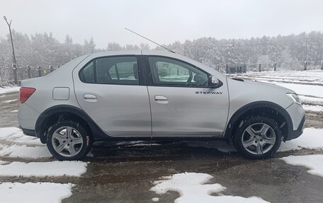 Renault Logan II, 2022 год, 1 340 000 рублей, 6 фотография