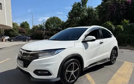 Honda Vezel, 2021 год, 1 480 000 рублей, 1 фотография