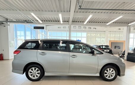 Toyota Wish II, 2011 год, 1 379 000 рублей, 7 фотография