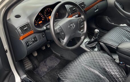 Toyota Avensis III рестайлинг, 2007 год, 910 000 рублей, 8 фотография