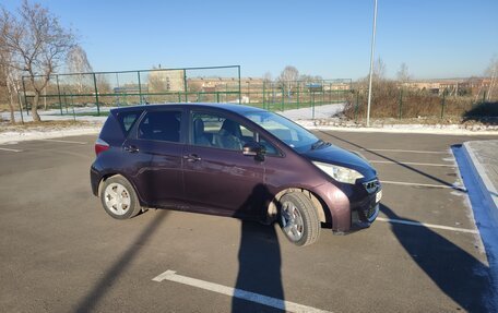Toyota Ractis II, 2013 год, 800 000 рублей, 4 фотография