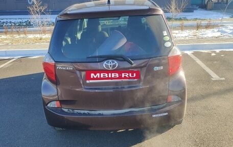 Toyota Ractis II, 2013 год, 800 000 рублей, 2 фотография