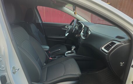 KIA cee'd III, 2020 год, 1 990 000 рублей, 10 фотография