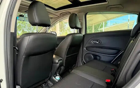 Honda Vezel, 2021 год, 1 480 000 рублей, 13 фотография