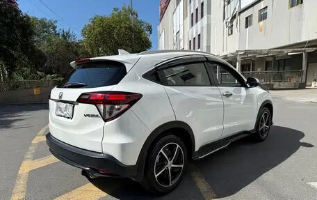 Honda Vezel, 2021 год, 1 480 000 рублей, 5 фотография