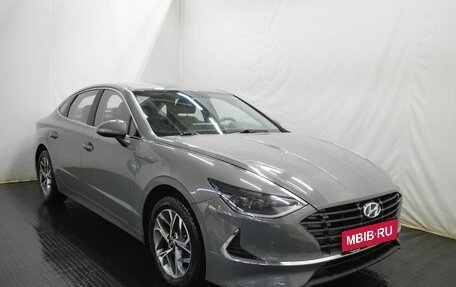 Hyundai Sonata VIII, 2023 год, 2 100 000 рублей, 3 фотография