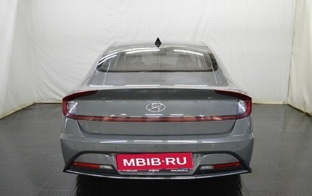 Hyundai Sonata VIII, 2023 год, 2 100 000 рублей, 6 фотография