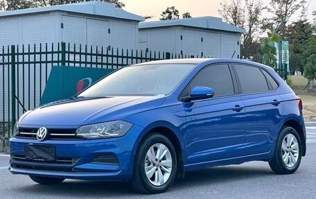 Volkswagen Polo, 2021 год, 1 000 000 рублей, 1 фотография