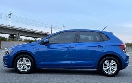 Volkswagen Polo, 2021 год, 1 000 000 рублей, 8 фотография