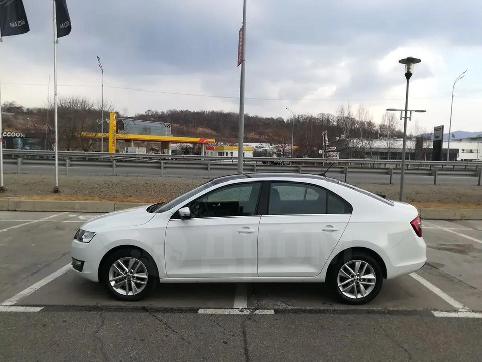 Skoda Rapid I, 2017 год, 900 000 рублей, 4 фотография