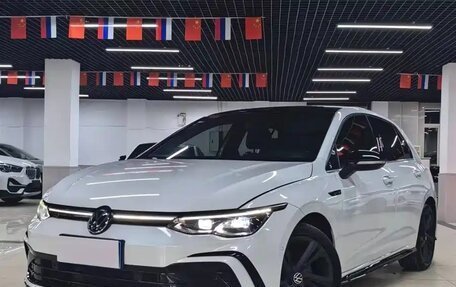 Volkswagen Golf VIII, 2022 год, 1 840 444 рублей, 1 фотография