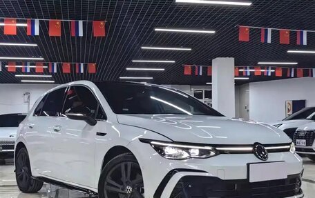 Volkswagen Golf VIII, 2022 год, 1 840 444 рублей, 3 фотография