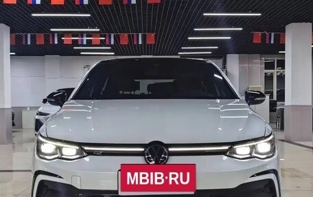 Volkswagen Golf VIII, 2022 год, 1 840 444 рублей, 2 фотография