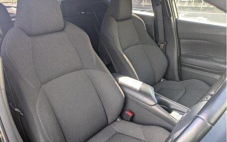 Toyota C-HR I рестайлинг, 2019 год, 1 238 027 рублей, 7 фотография