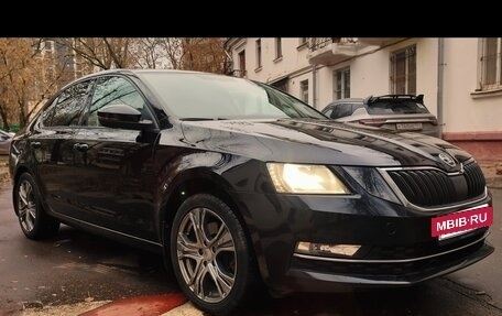 Skoda Octavia, 2017 год, 1 690 000 рублей, 2 фотография