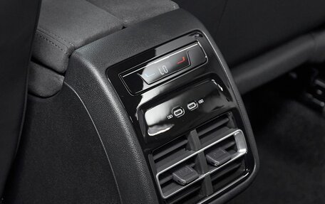 Volkswagen Tiguan, 2025 год, 5 199 000 рублей, 16 фотография