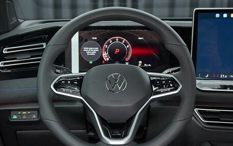Volkswagen Tiguan, 2025 год, 5 199 000 рублей, 22 фотография