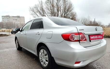 Toyota Corolla, 2012 год, 850 000 рублей, 3 фотография