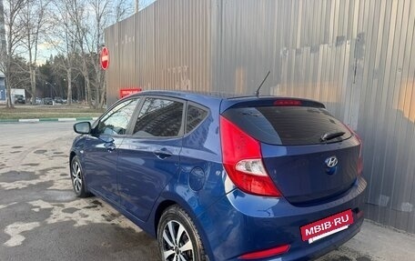 Hyundai Solaris II рестайлинг, 2015 год, 825 000 рублей, 4 фотография