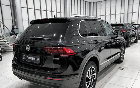 Volkswagen Tiguan II, 2018 год, 2 750 000 рублей, 5 фотография