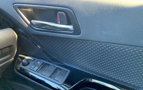 Toyota C-HR I рестайлинг, 2022 год, 1 754 000 рублей, 7 фотография