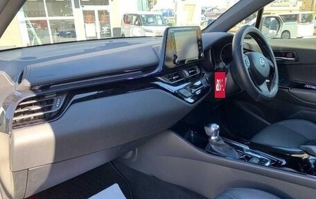 Toyota C-HR I рестайлинг, 2022 год, 1 754 000 рублей, 6 фотография